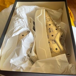 NWT AUTHENTIC MCM Ladies sneakers